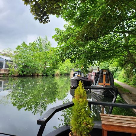Lovely Canal Boat In Little Venice For Family & Friends London Kültér fotó