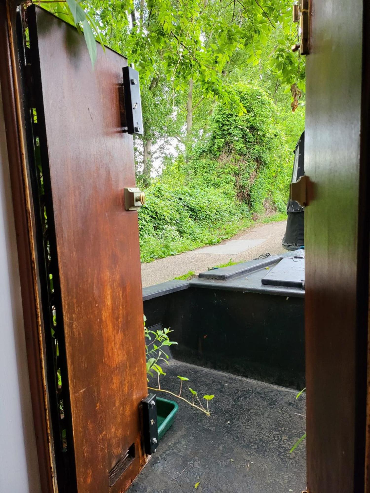 Lovely Canal Boat In Little Venice For Family & Friends London Kültér fotó