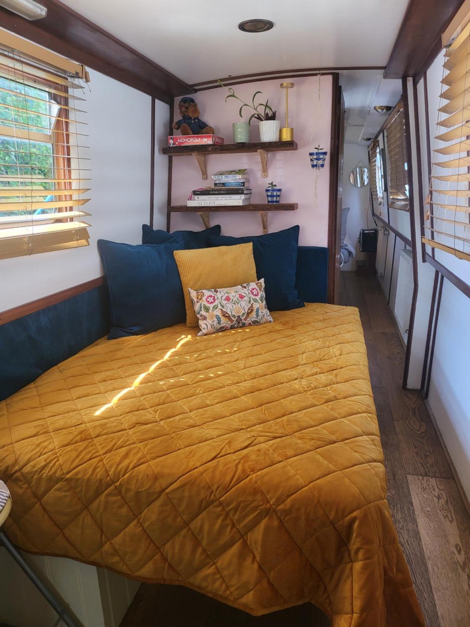 Lovely Canal Boat In Little Venice For Family & Friends London Kültér fotó